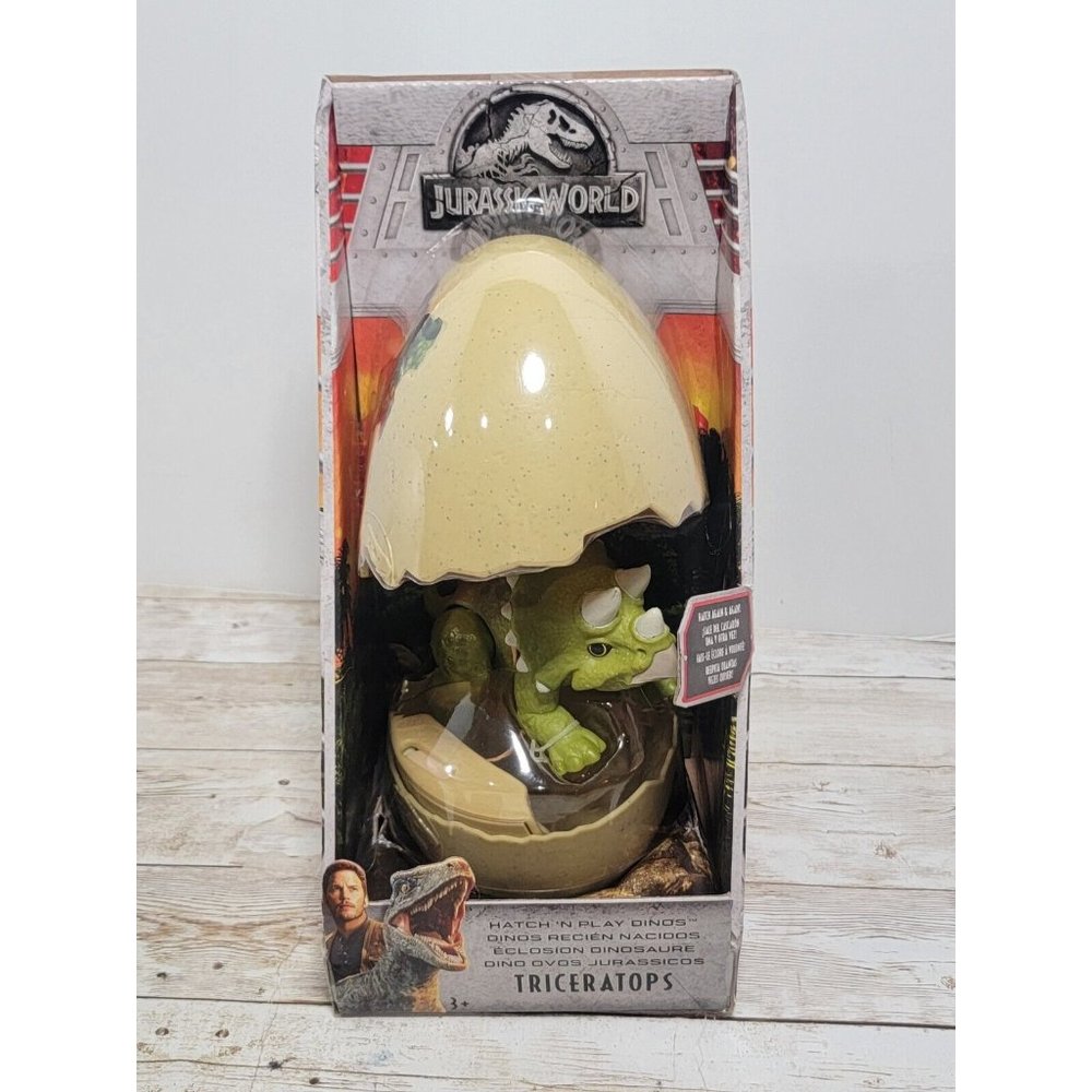 Jurassic World Fallen Kingdom Hatch 'N Play Dino Triceratops Action‎ Figure New